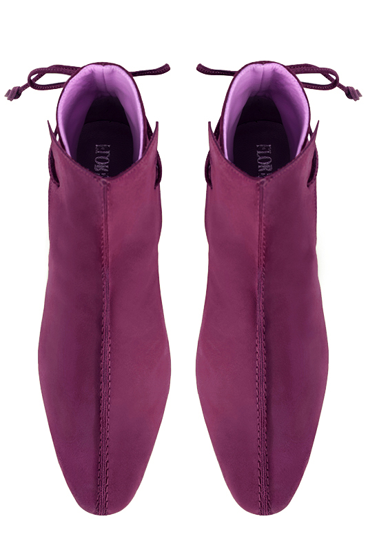 Mulberry purple women's ankle boots with laces at the back. Round toe. Low block heels. Top view - Florence KOOIJMAN